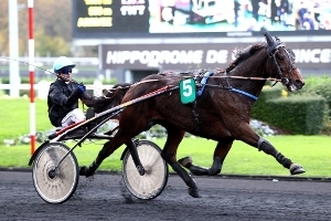 21b70395edba4b5b55a33966e3982ef7